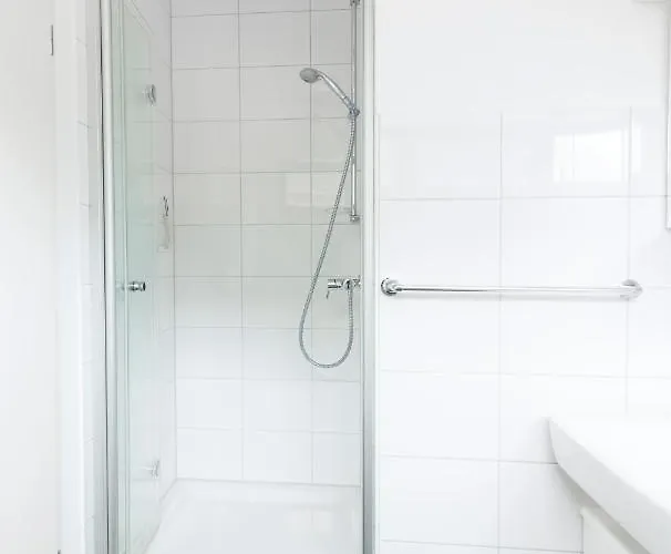 Quiet Nature Near Cologne 1 * برجيش جلادباخ